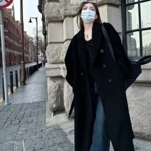 Max Mara refined double-breasted woolcoat. Belted waist. Brand new. - Picture 1 of 12